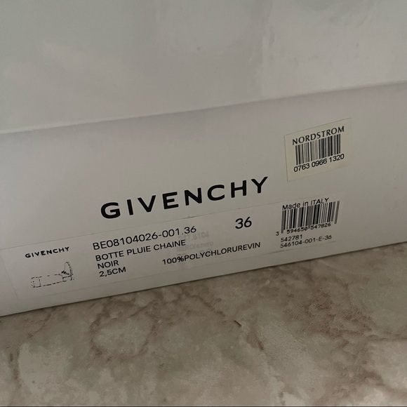 Givenchy Eva Chain Rain Boots - Picture 9 of 9